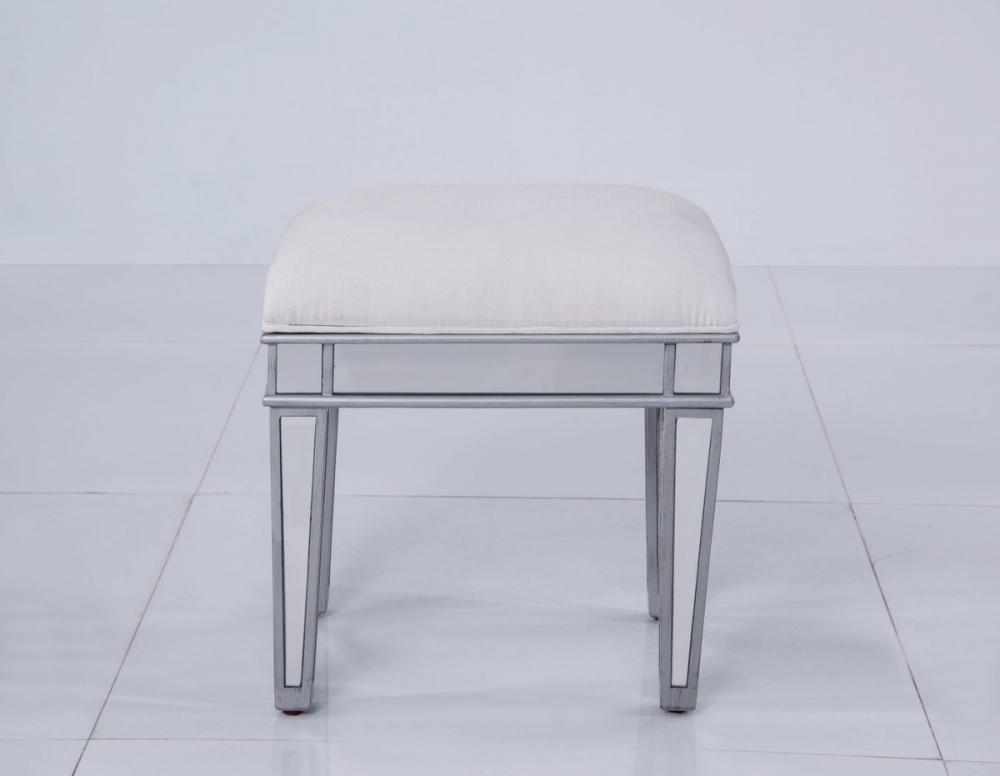 Chair 18 In.x14 In.x18 In. in Silver Paint